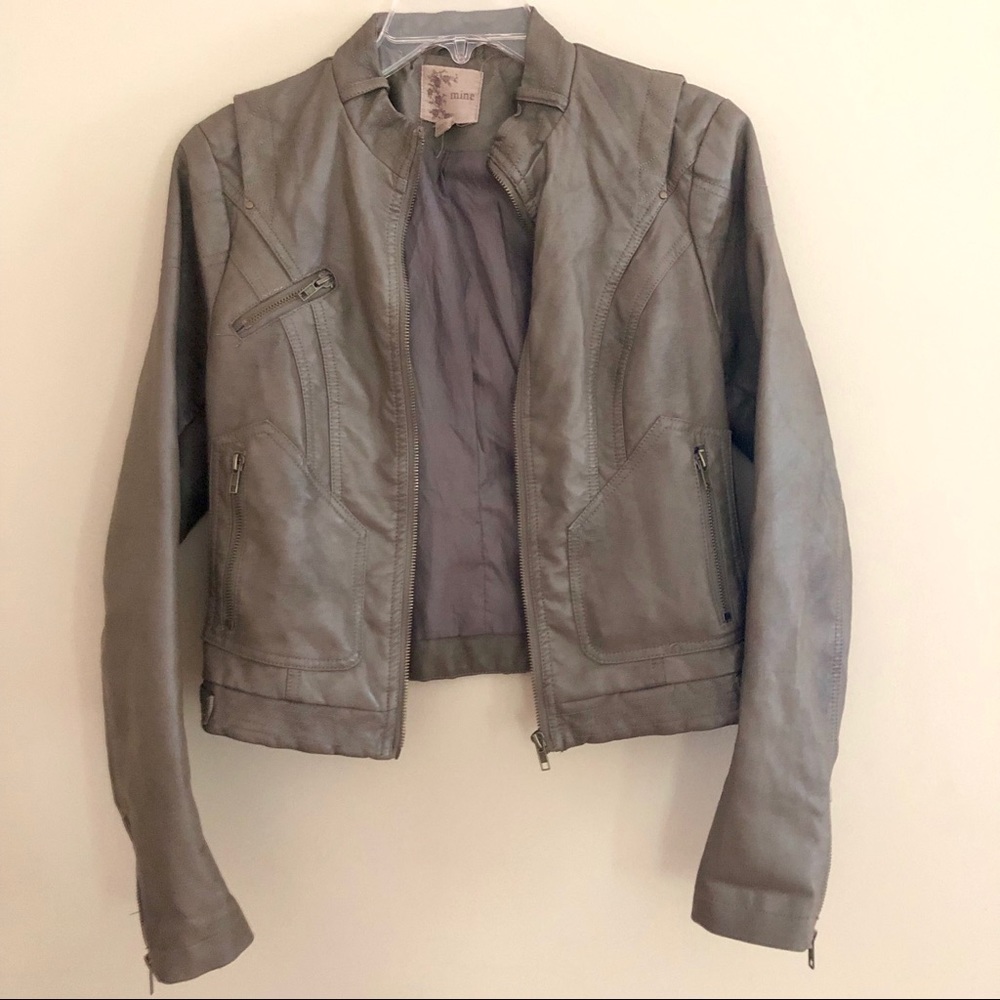 3/20 SALE 🌸 Faux Leather Jacket